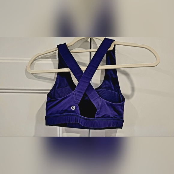 Lululemon size 4 sport bra - Picture 2 of 3